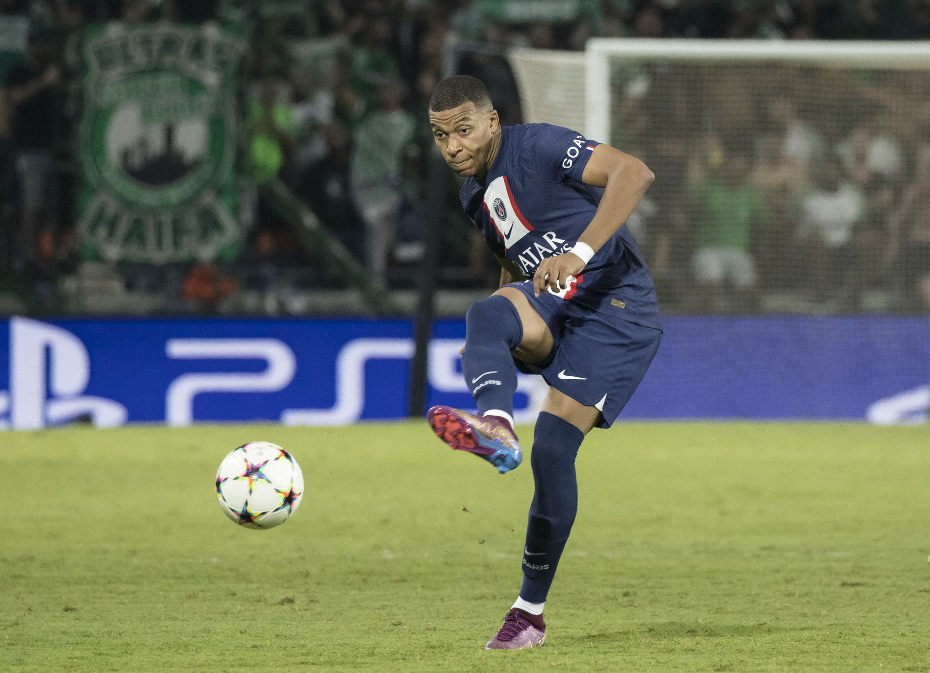 欧冠：皇马客场2-0完胜国际米兰